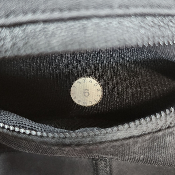 Lululemon Speed Up Size 6 Crop Leggings Womens - Picture 9 of 9